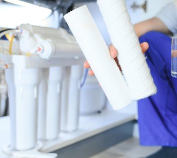 آموزش گام به گام تعویض فیلتر دستگاه تصفیه آب | esfahantasfiye.com